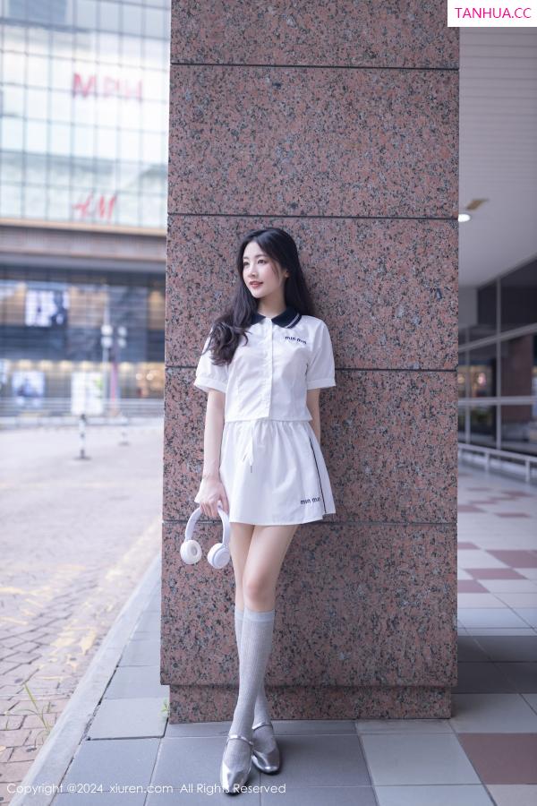   [XiuRen]高清写真图 2024.07.02 No.8793 鱼尾fish第4张图片